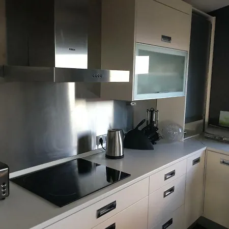 Casa Do Coronel * أنغرا دو إِراويزو